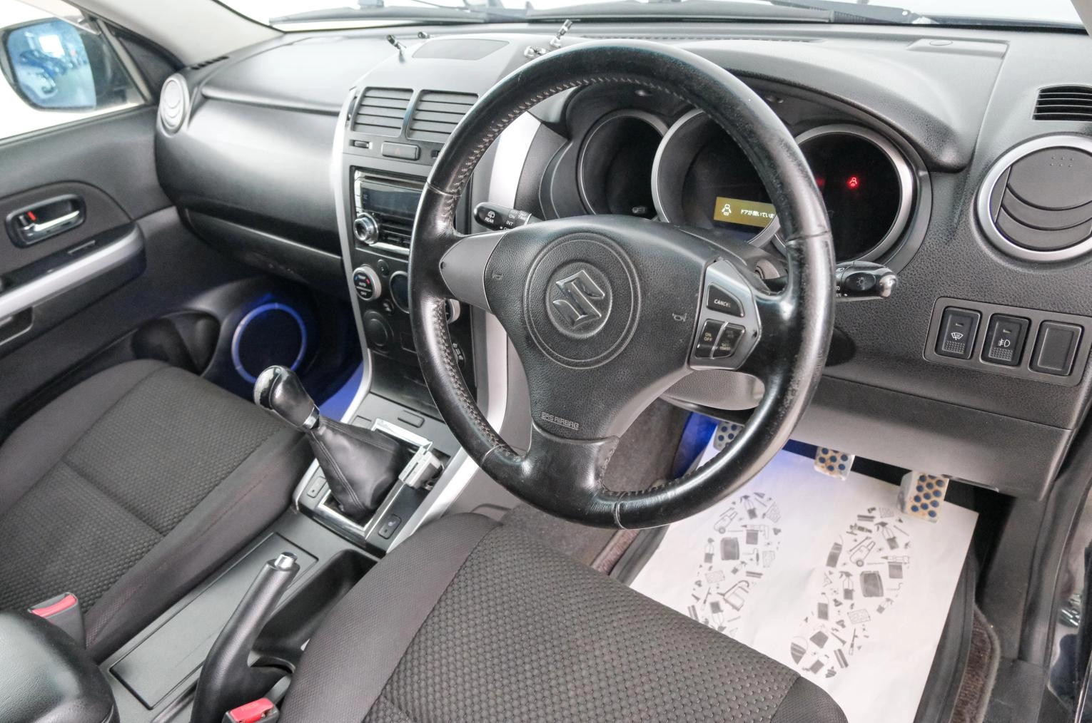 Suzuki Escudo 8 из 21