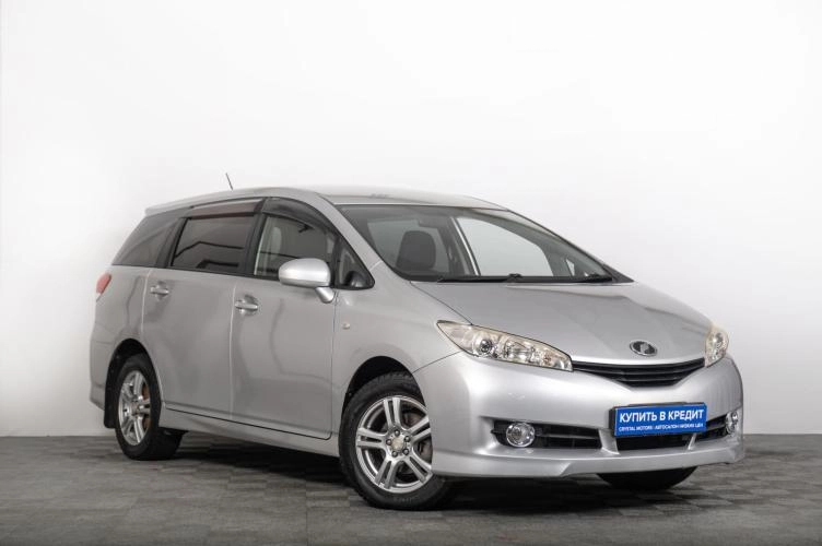 Toyota Wish 1 из 6