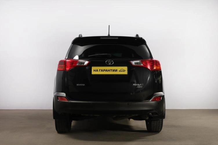 Toyota RAV4 5 из 6