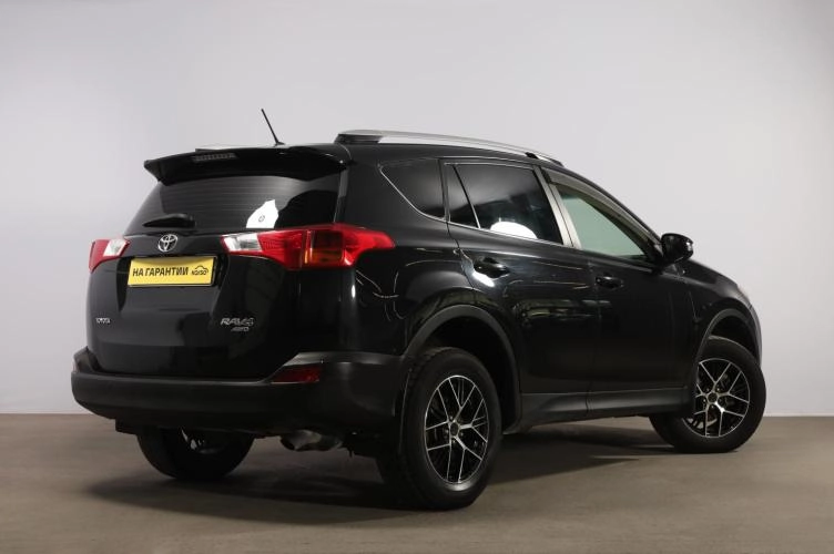Toyota RAV4 6 из 6