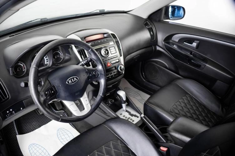 KIA cee'd 7 из 20