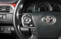 Toyota Camry 13 из 17