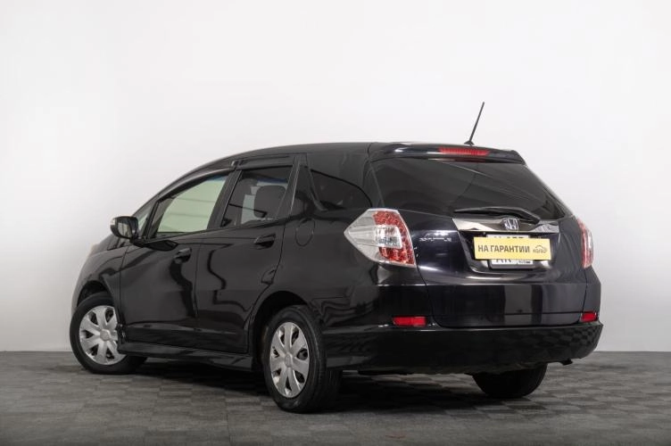 Honda Fit Shuttle 5 из 6