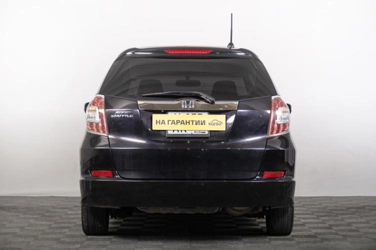 Honda Fit Shuttle 4 из 6