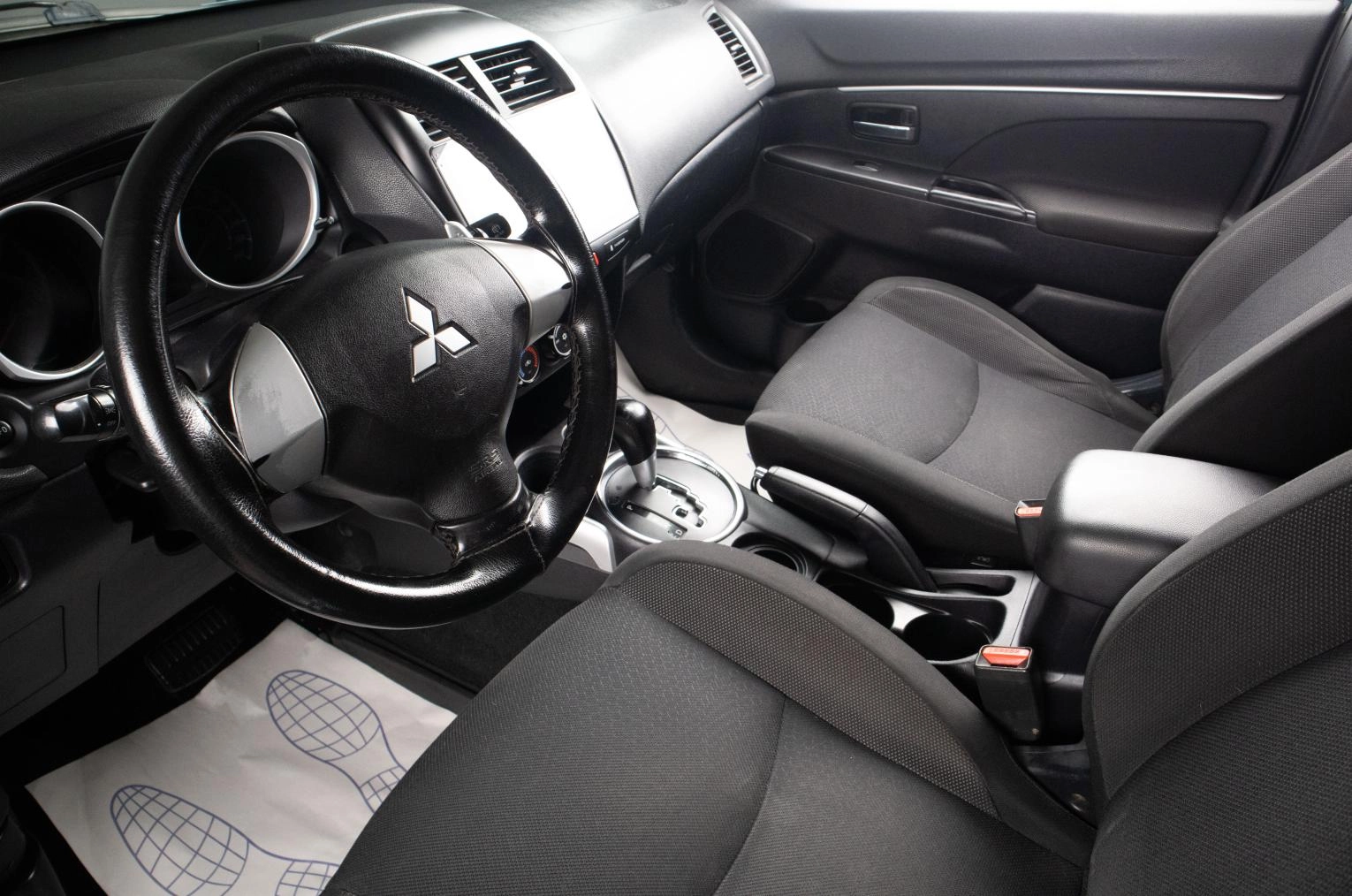 Mitsubishi ASX 12 из 16