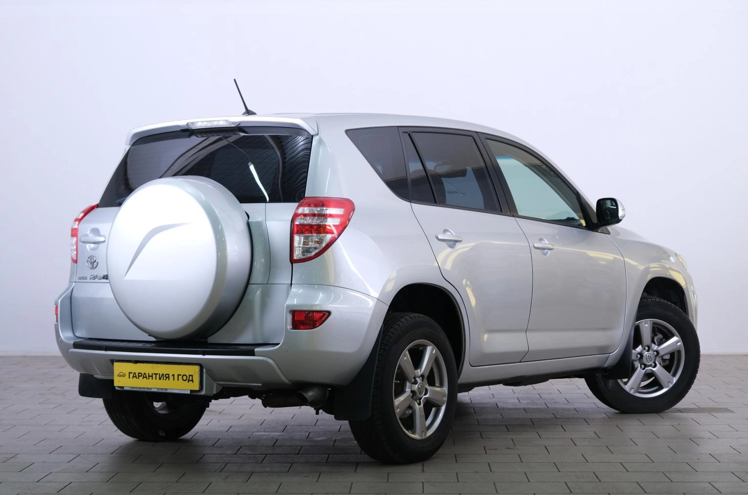 Toyota RAV4 6 из 21