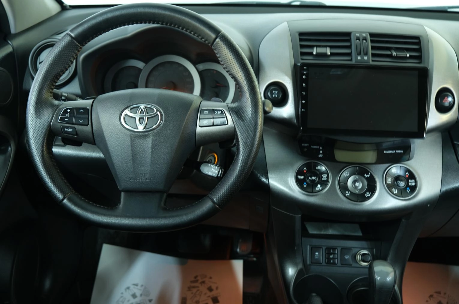 Toyota RAV4 10 из 21