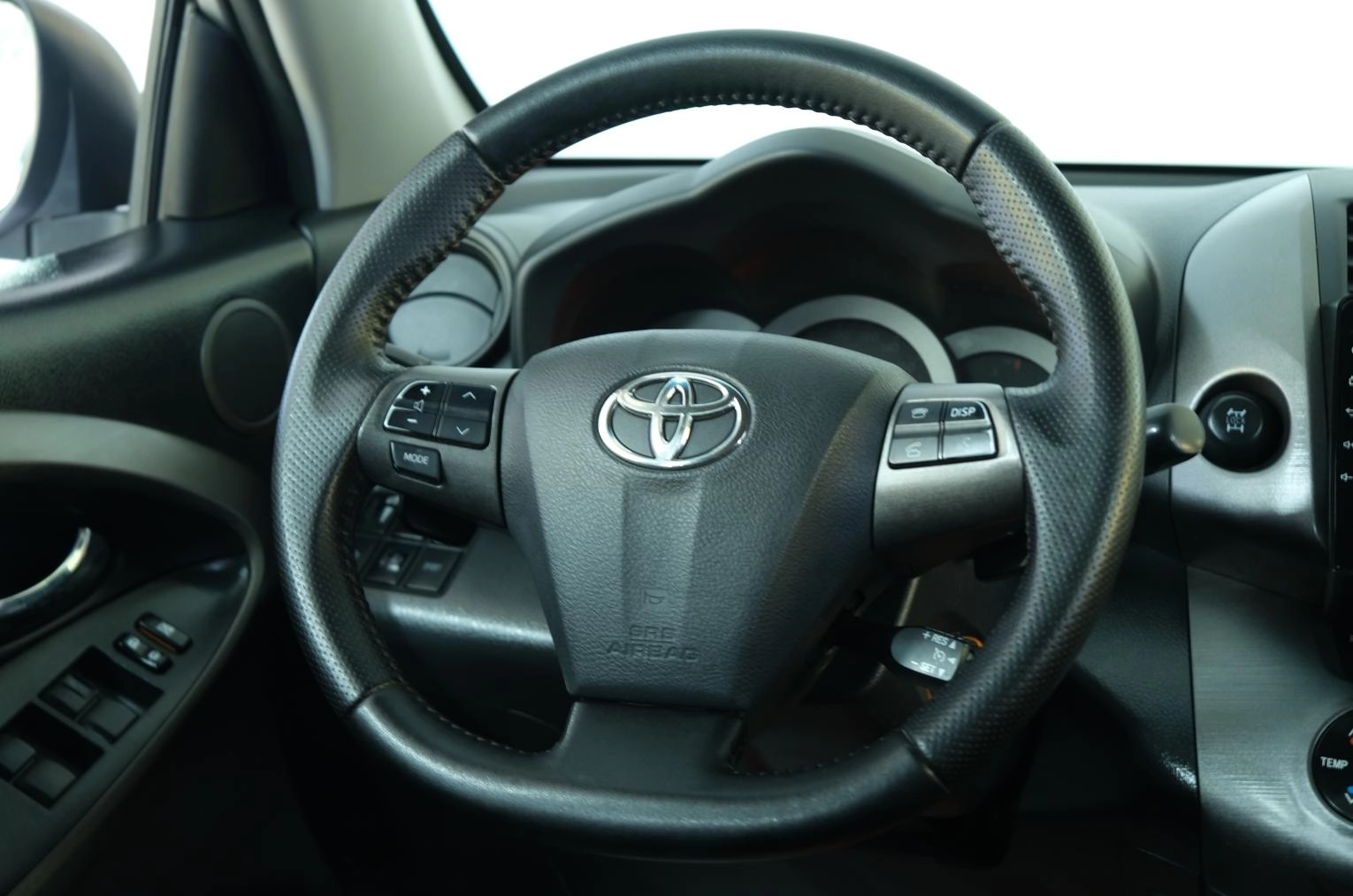 Toyota RAV4 11 из 21