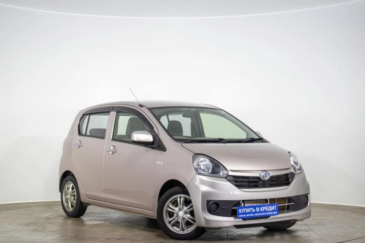 Daihatsu Mira e:S 1 из 6