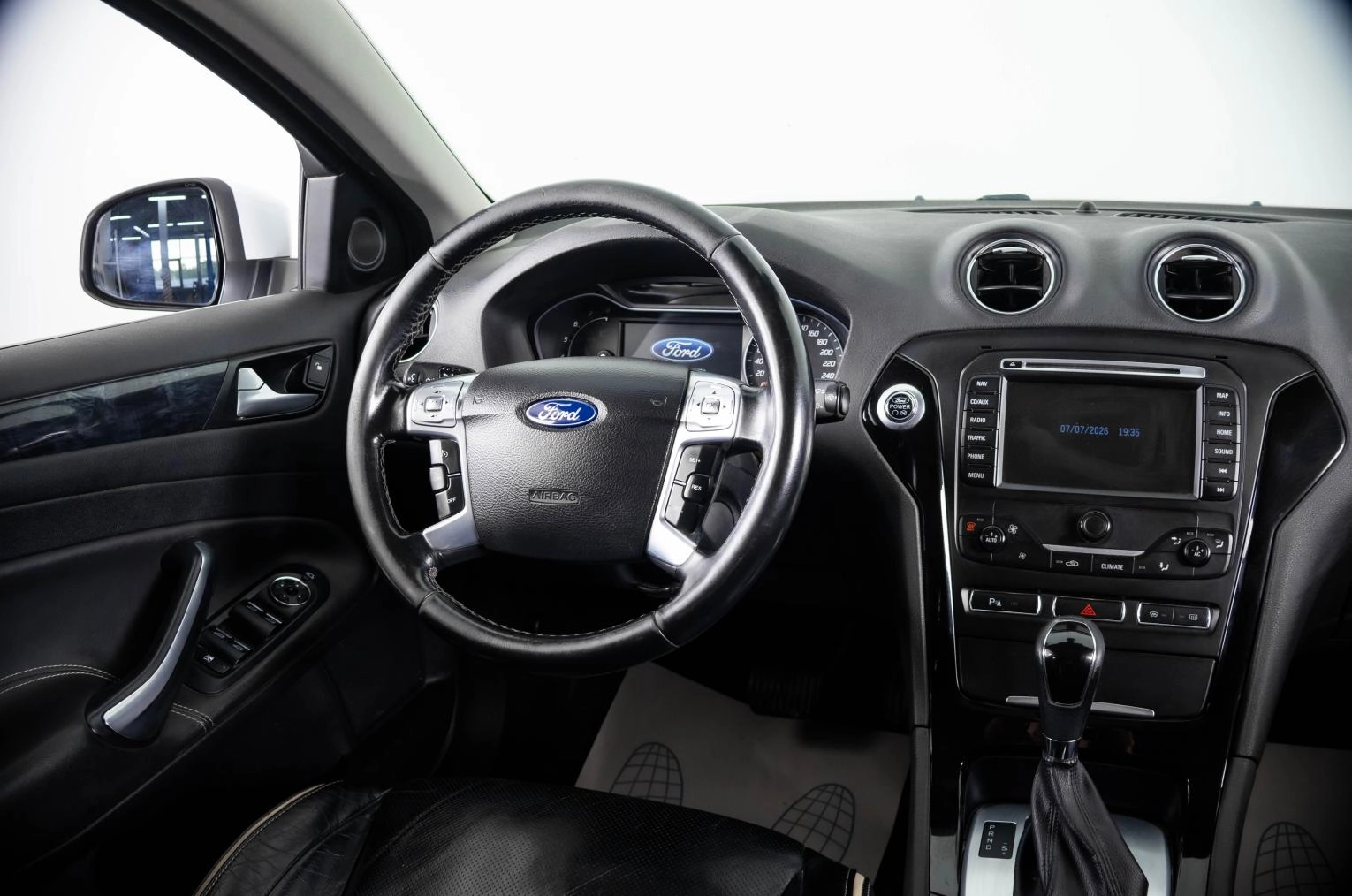 Ford Mondeo 12 из 24