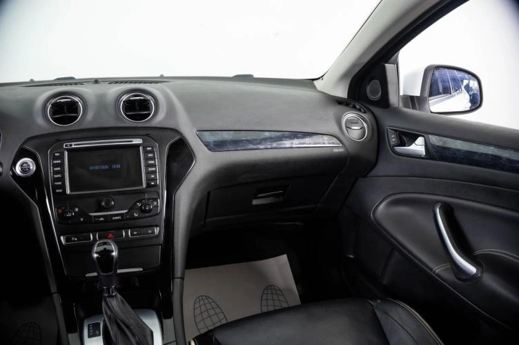 Ford Mondeo 14 из 24