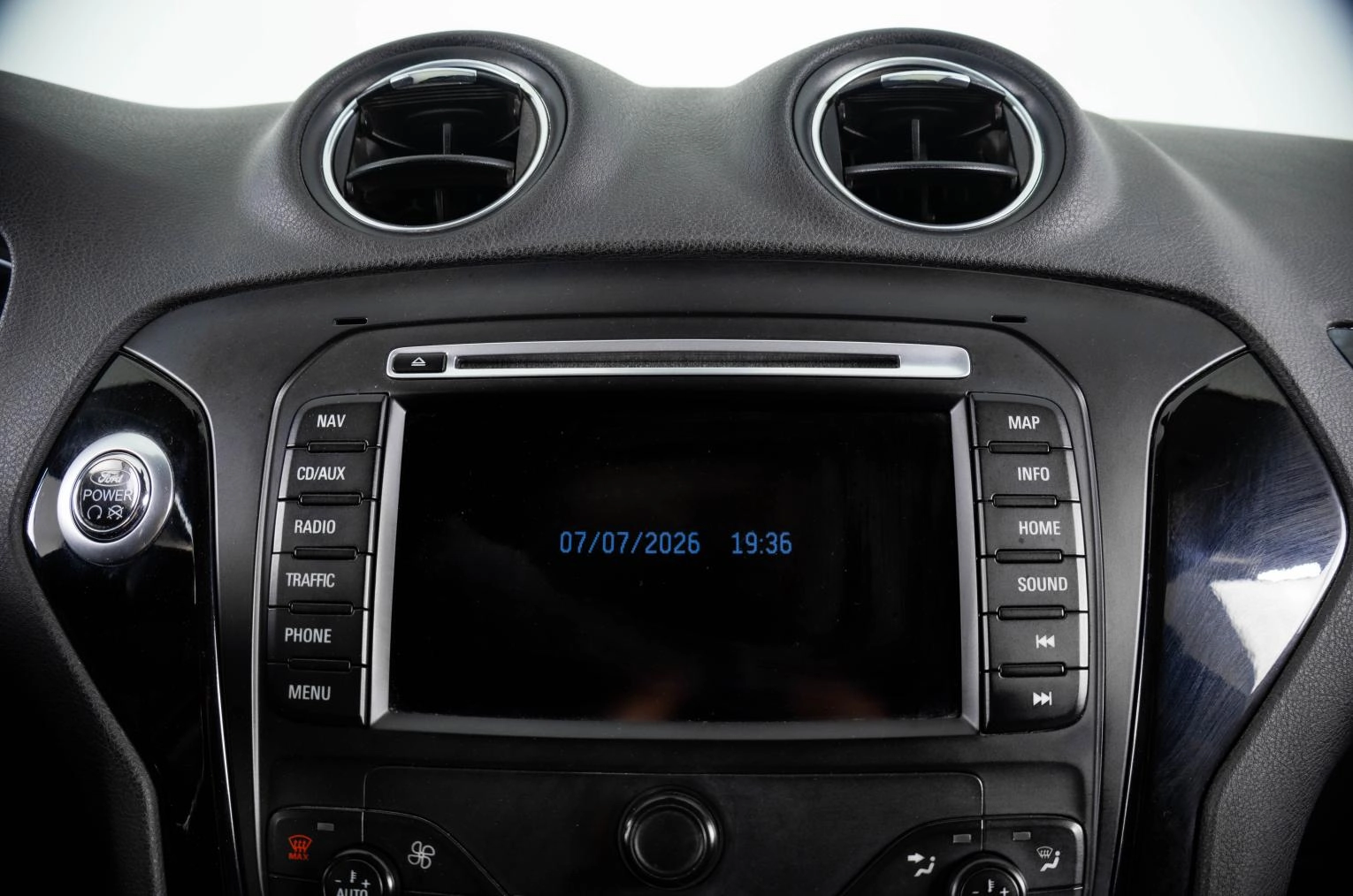 Ford Mondeo 19 из 24
