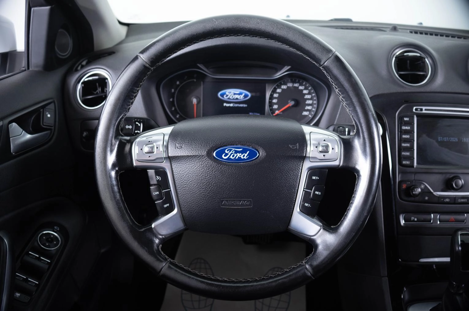 Ford Mondeo 15 из 24