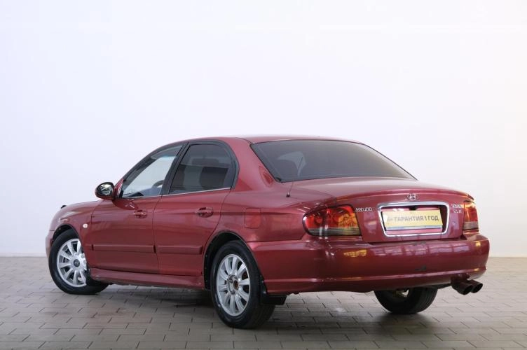 Hyundai Sonata 4 из 6