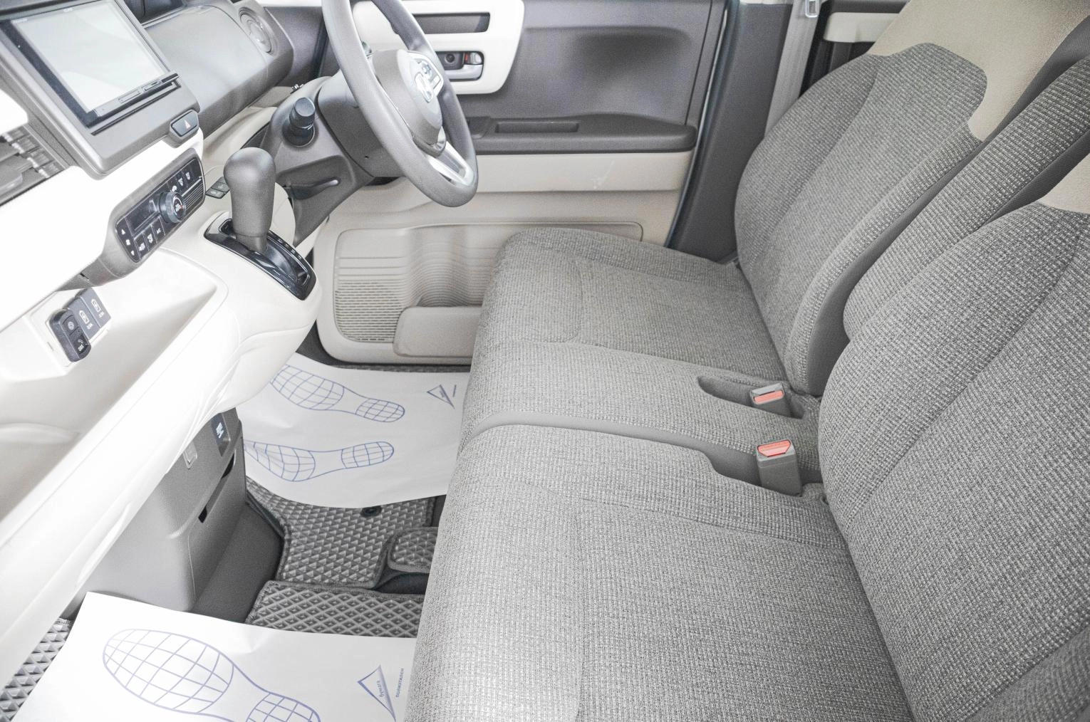 Honda N-BOX 8 из 21
