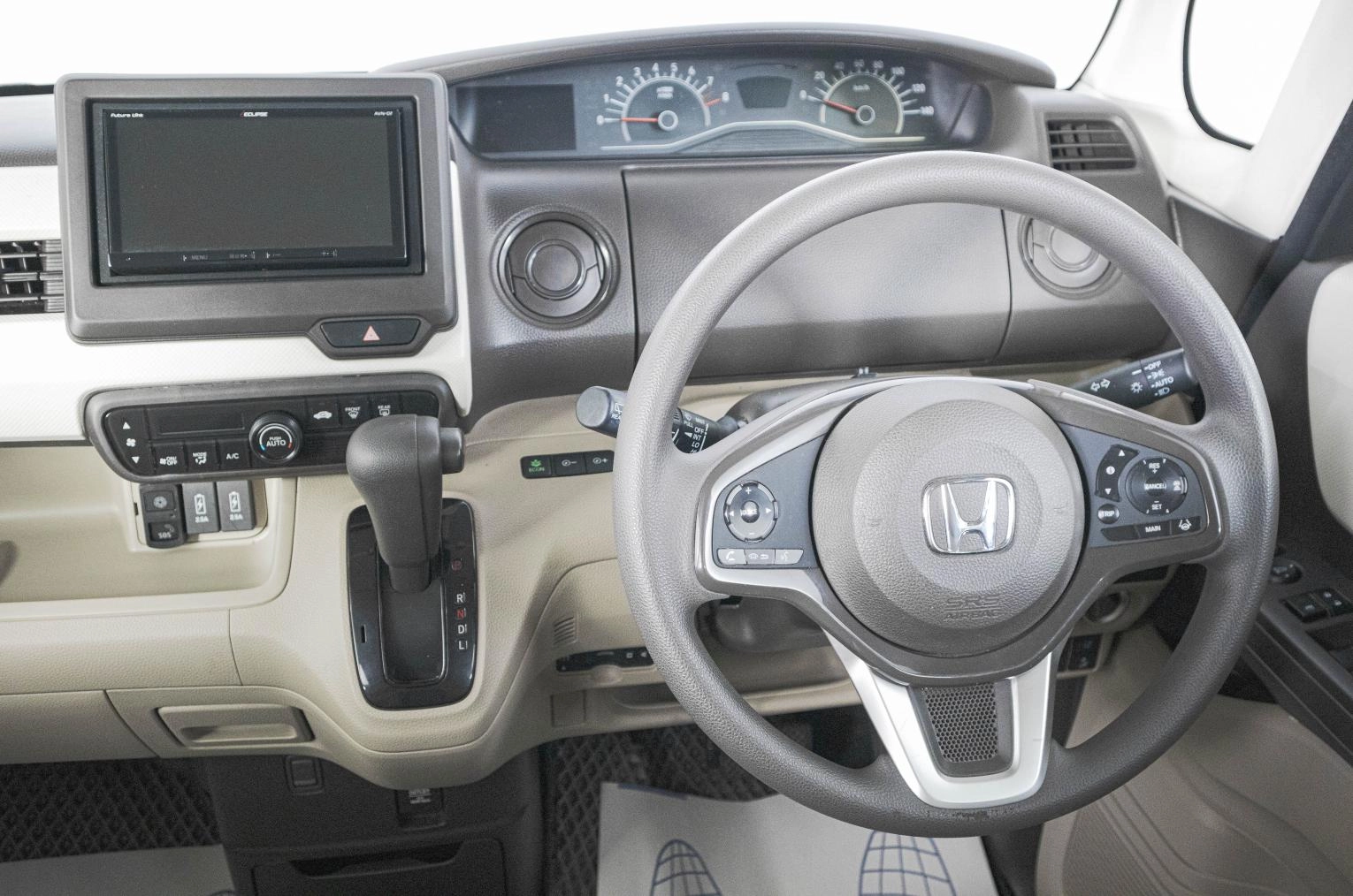Honda N-BOX 14 из 21