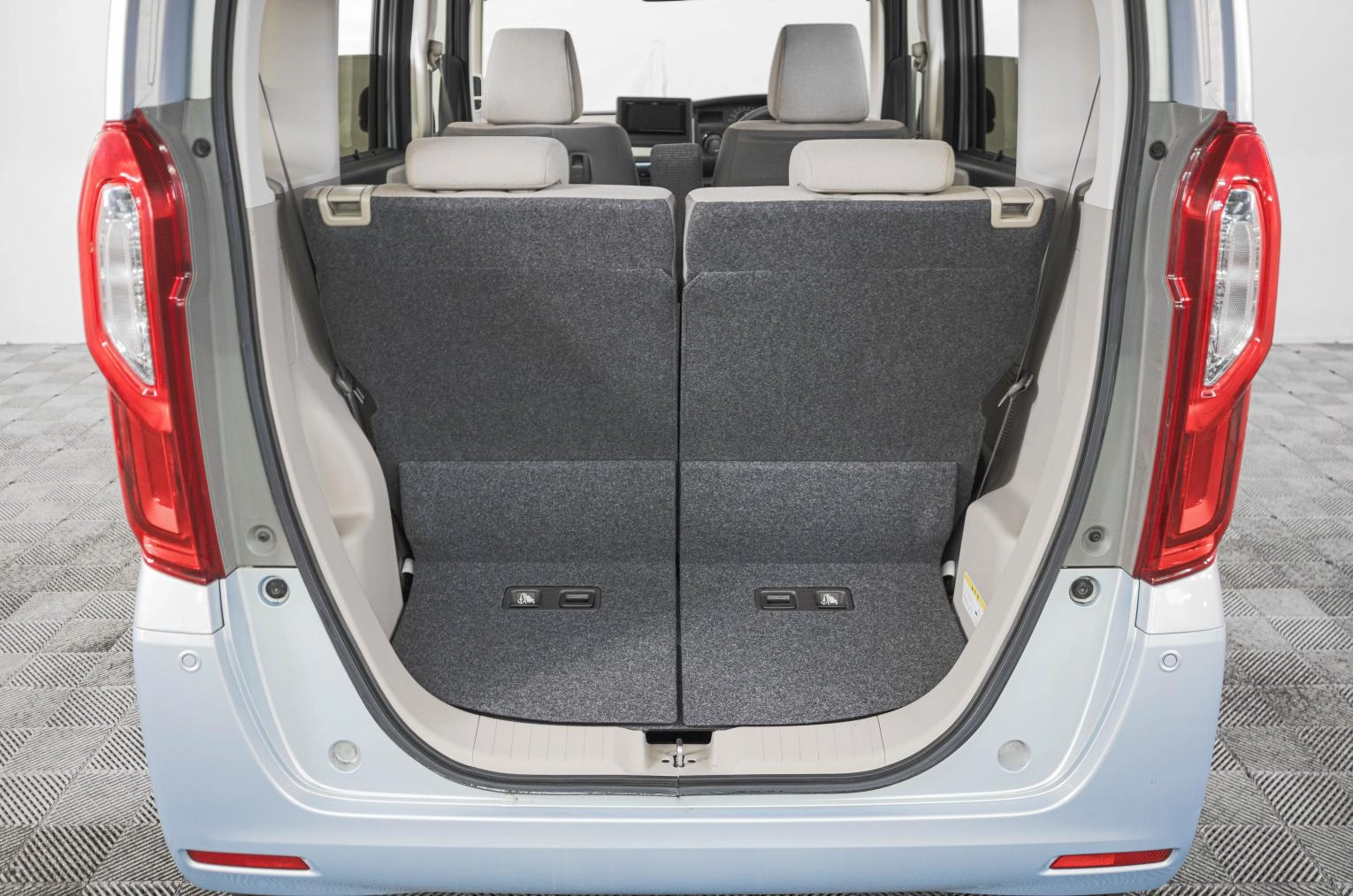 Honda N-BOX 7 из 21