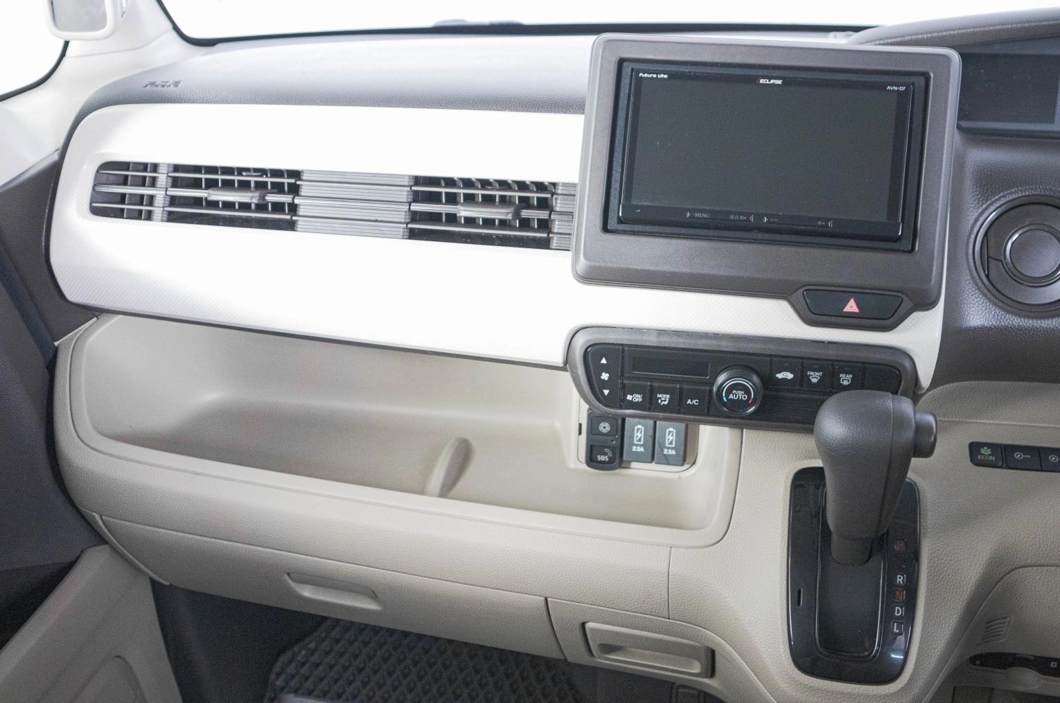 Honda N-BOX 12 из 21