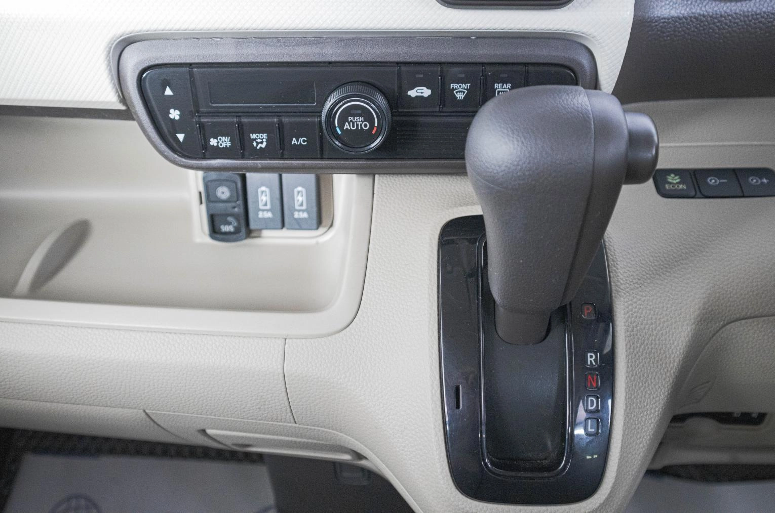 Honda N-BOX 19 из 21