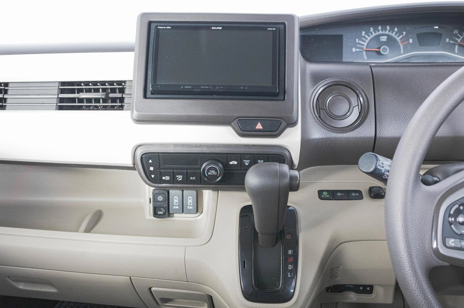 Honda N-BOX 18 из 21