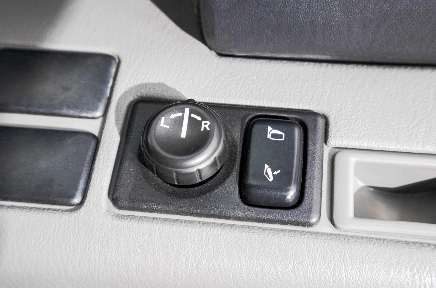 Nissan Serena 10 из 20
