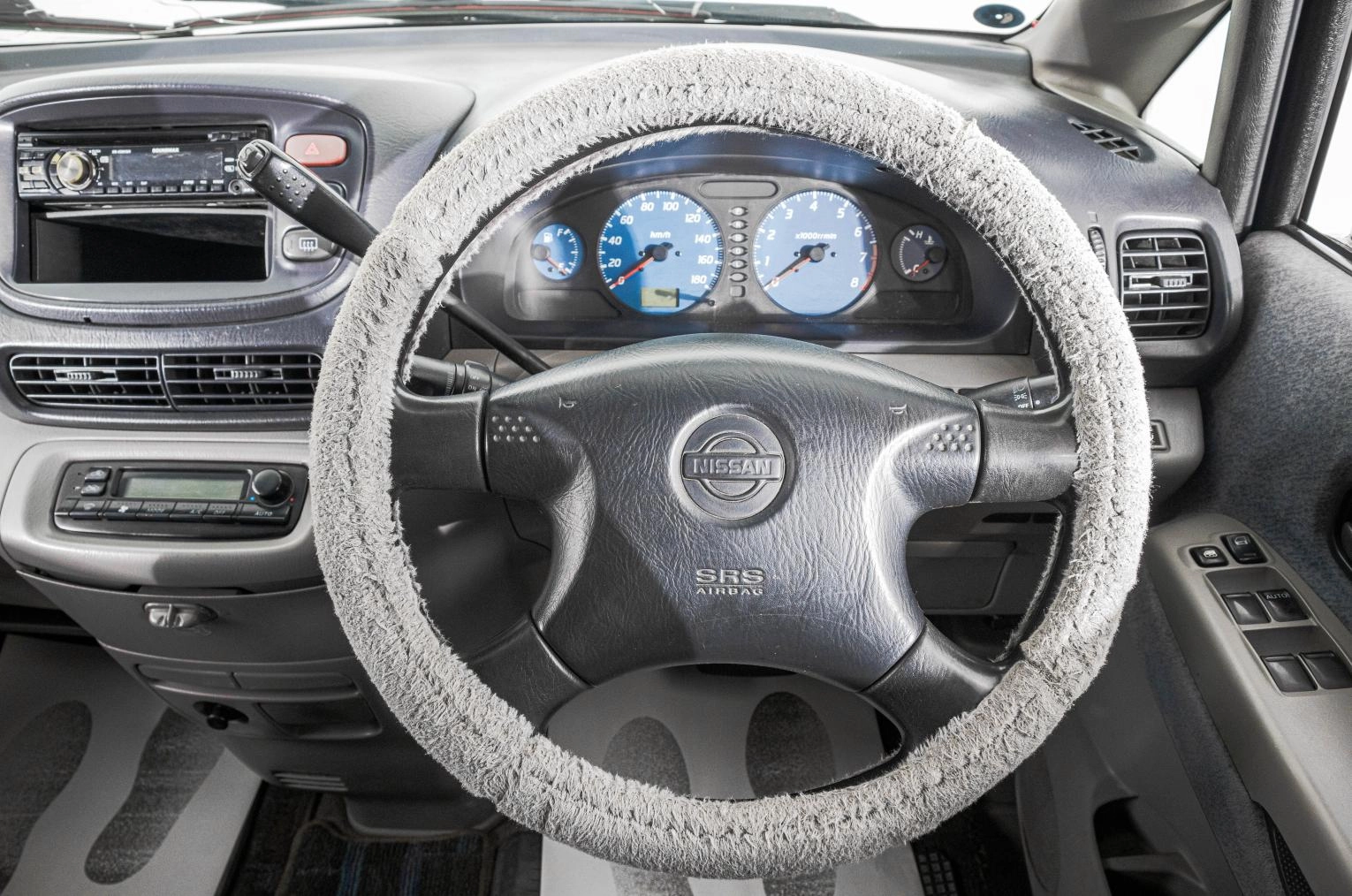 Nissan Serena 11 из 20