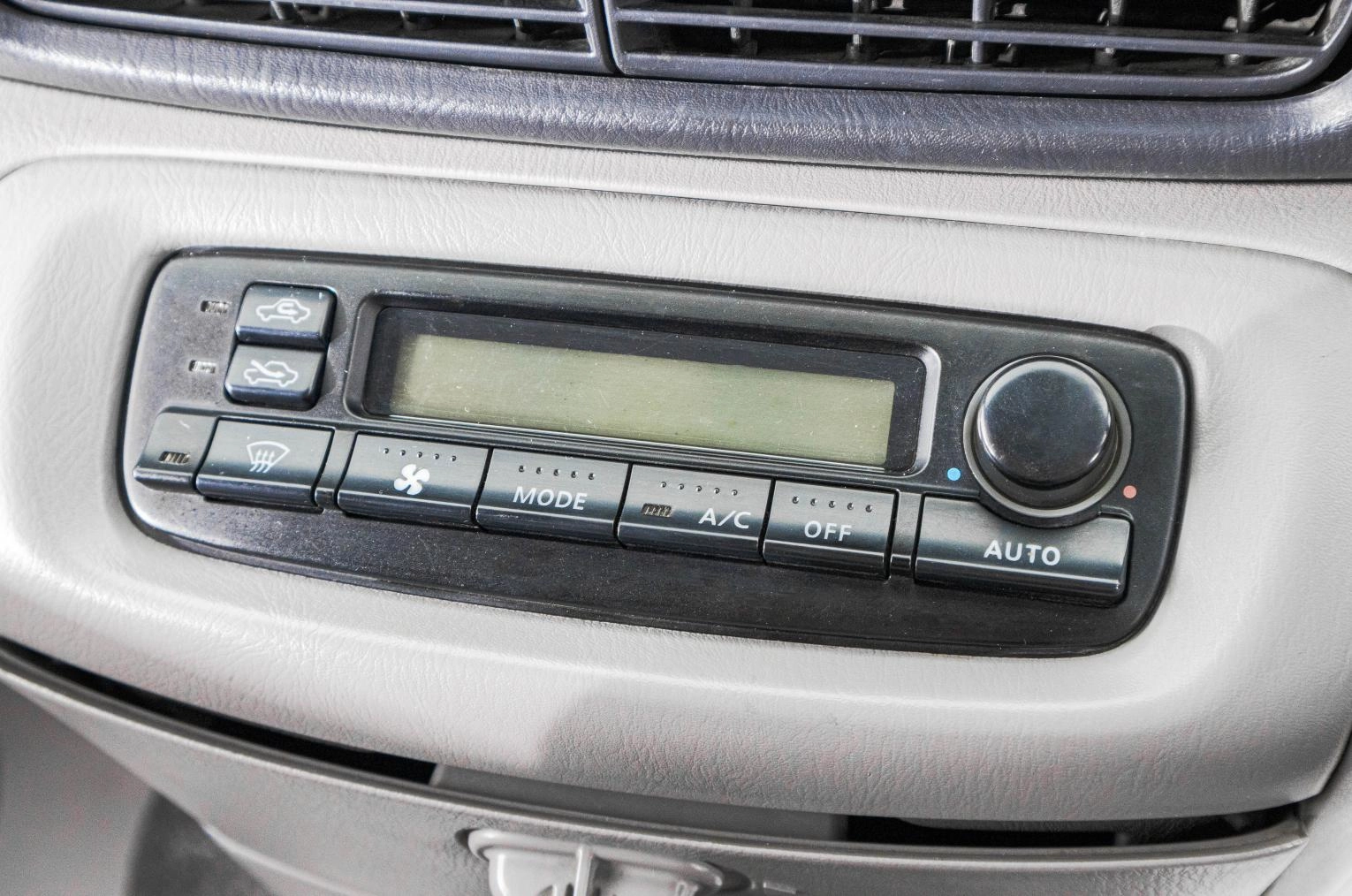 Nissan Serena 15 из 20