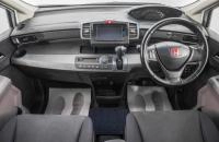 Honda Freed 9 из 25