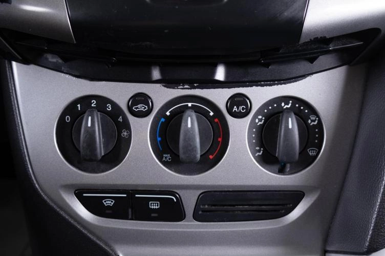 Ford Focus 18 из 21