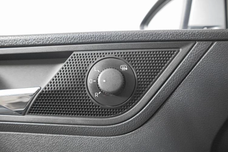 Skoda Rapid 19 из 20