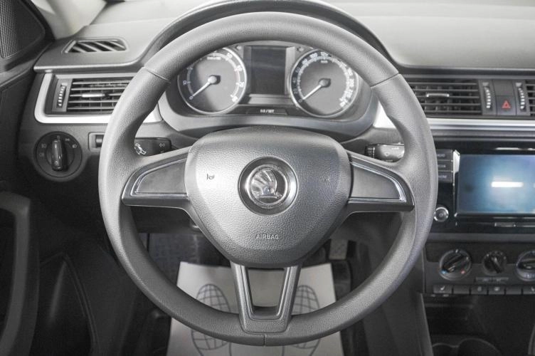 Skoda Rapid 15 из 20