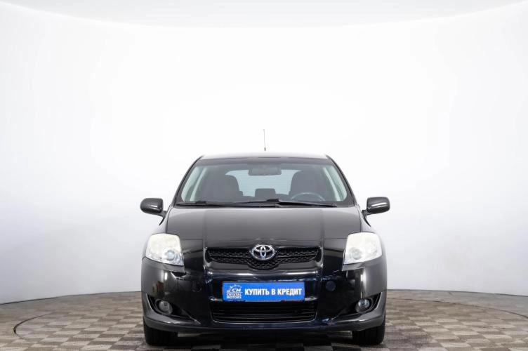 Toyota Auris 2 из 6