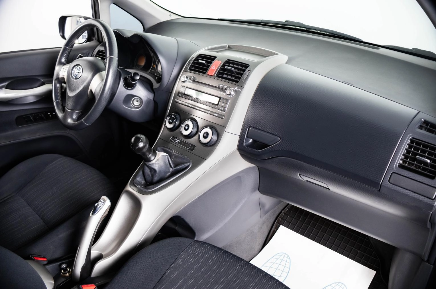 Toyota Auris 10 из 21