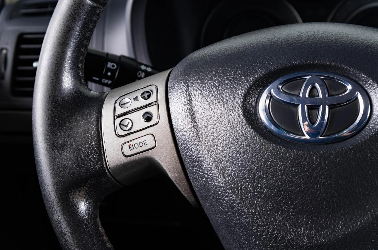 Toyota Auris 15 из 21