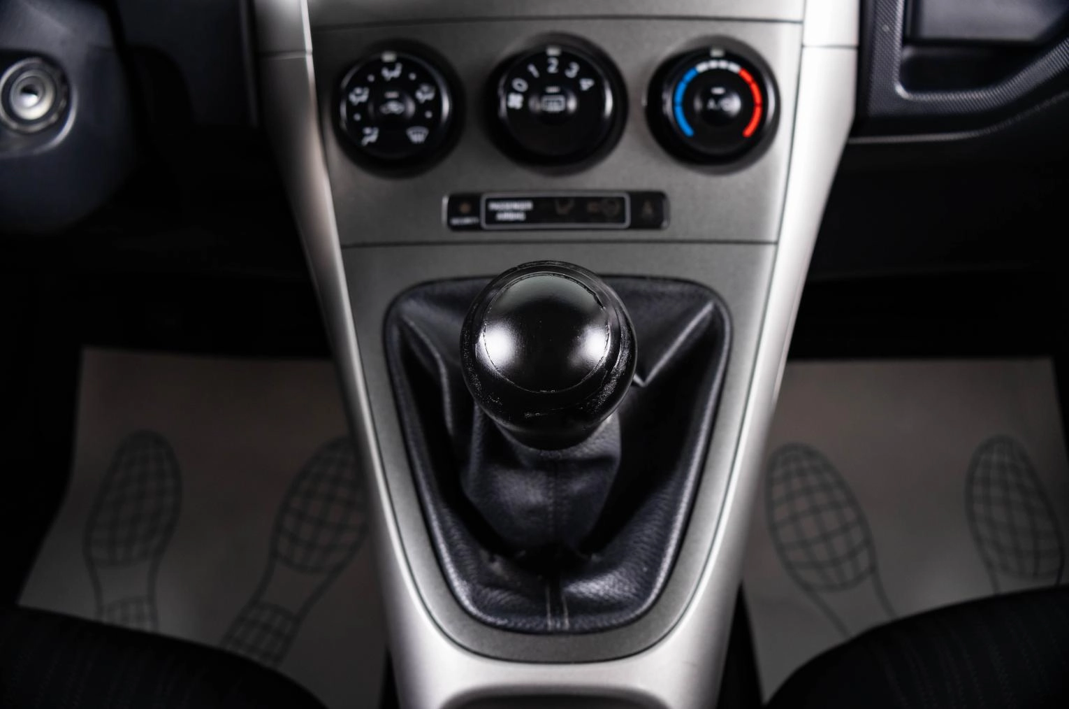 Toyota Auris 18 из 21