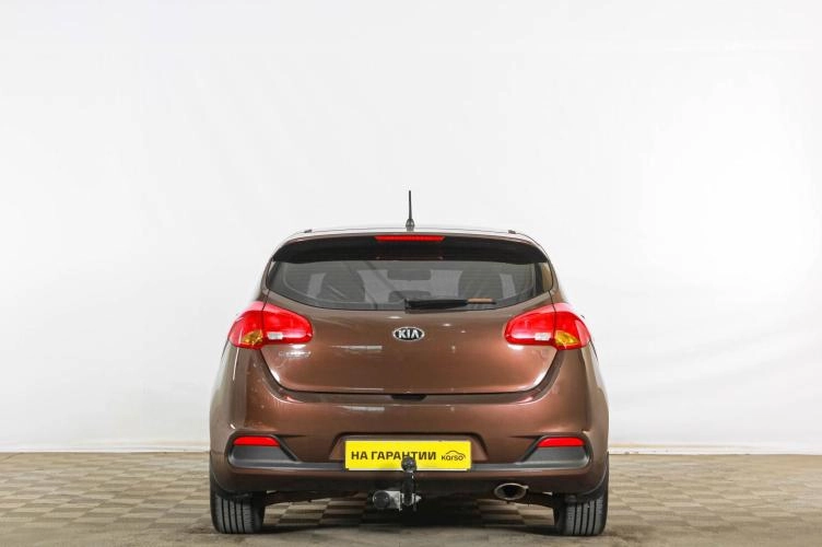KIA cee'd 5 из 6
