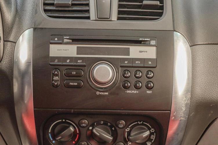 Suzuki SX4 12 из 18