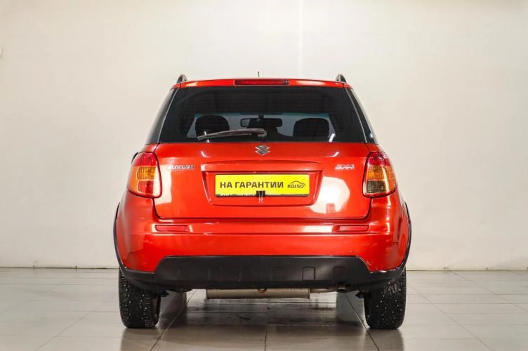 Suzuki SX4 2 из 6