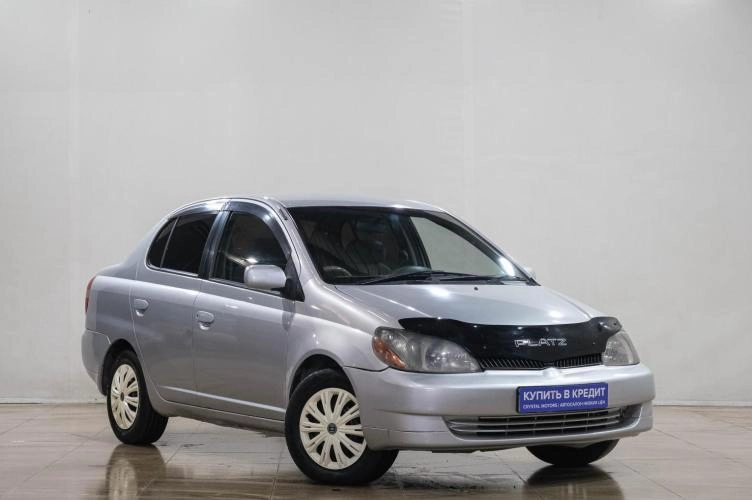 Toyota Platz 1 из 6