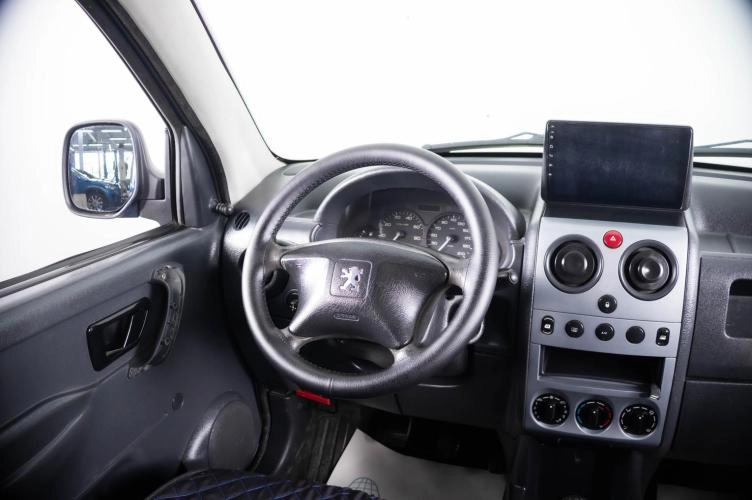 Peugeot Partner 10 из 17
