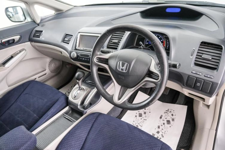 Honda Civic 8 из 21