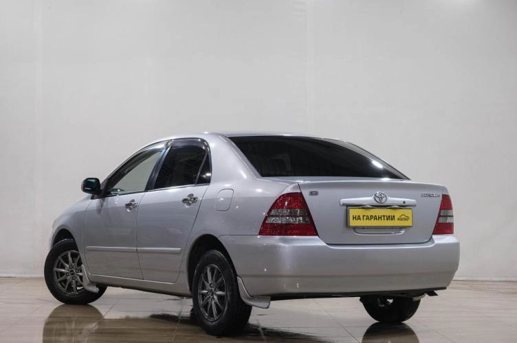 Toyota Corolla 4 из 6