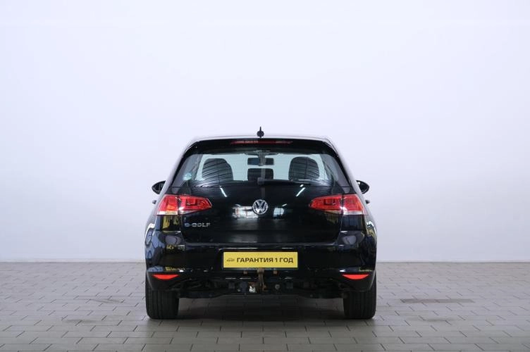 Volkswagen Golf 5 из 6