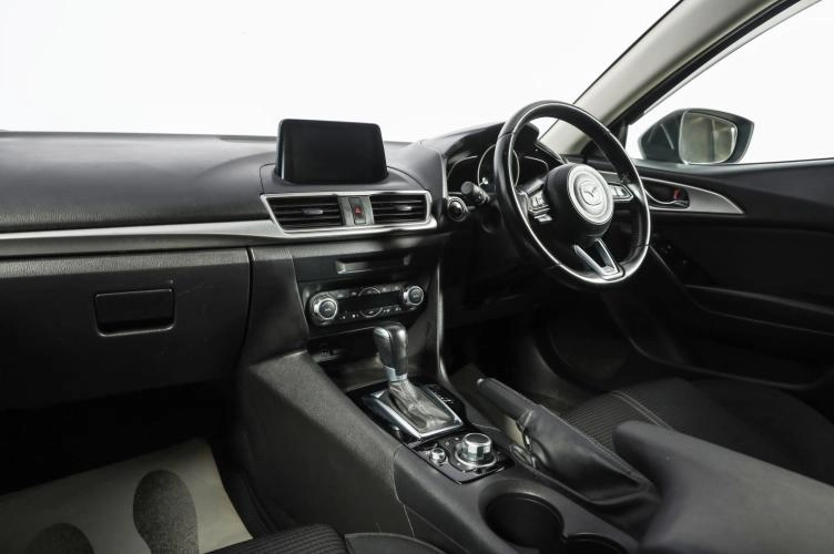 Mazda Axela 9 из 18