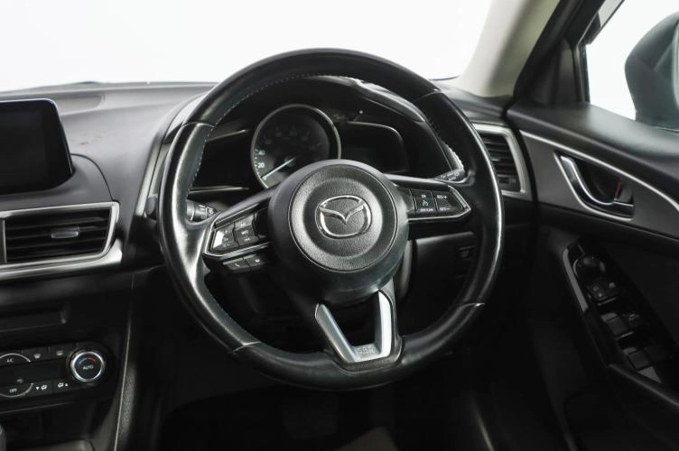 Mazda Axela 11 из 18