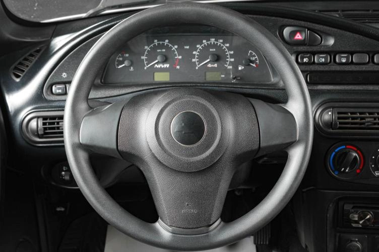 Chevrolet Niva 12 из 15