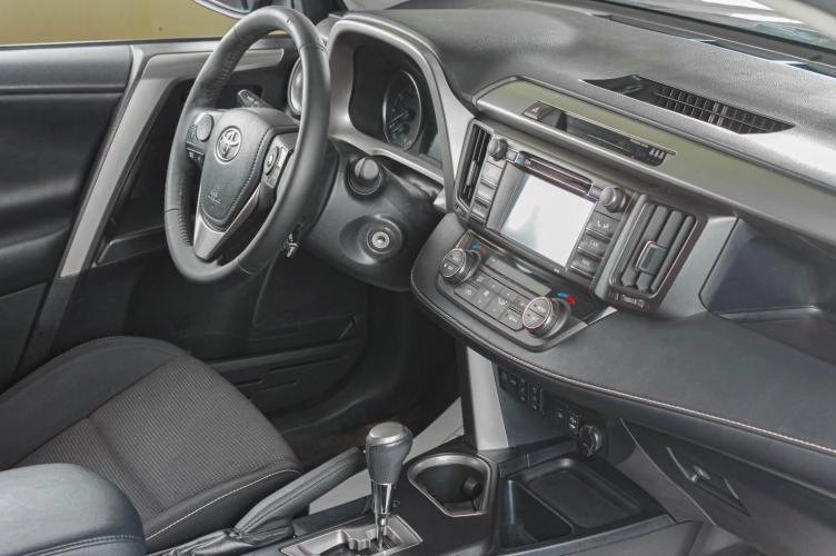 Toyota RAV4 10 из 20