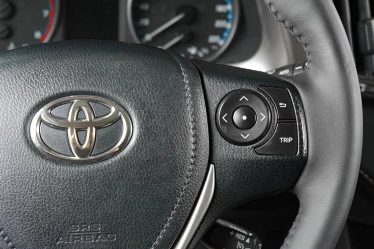 Toyota RAV4 14 из 20