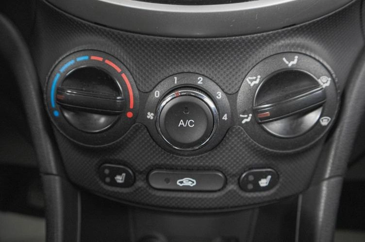 Hyundai Solaris 20 из 23