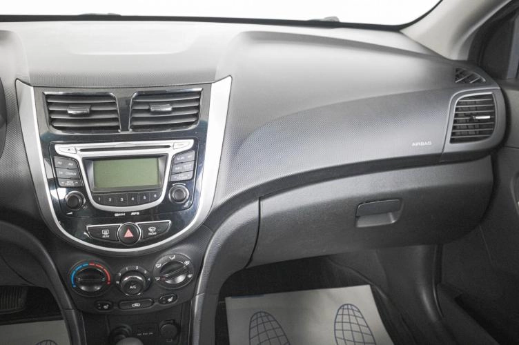Hyundai Solaris 14 из 23